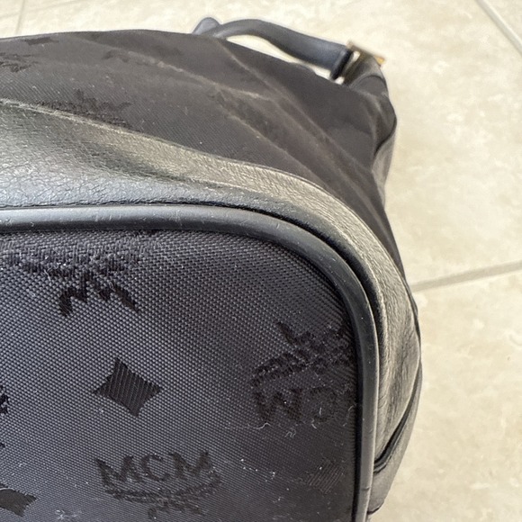 VTG MCM Black Jacquard‎ bucket bag Crossbody Purse Large Nylon & Leather Germany - Picture 10 of 16